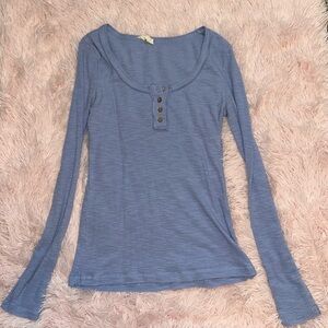 Boutique Womens Long Sleeve Shirt